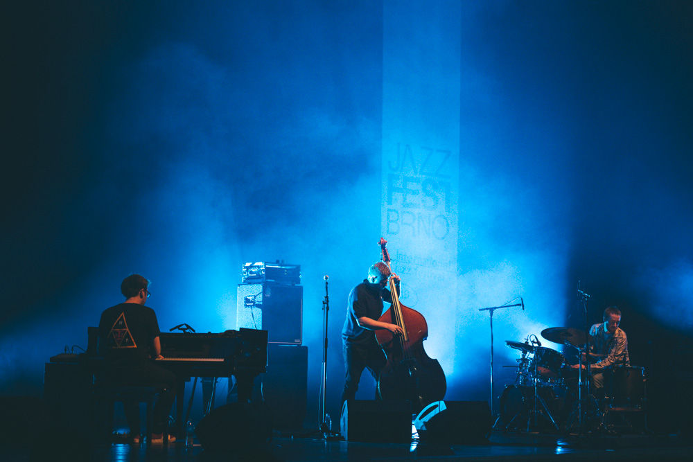 GoGo Penguin